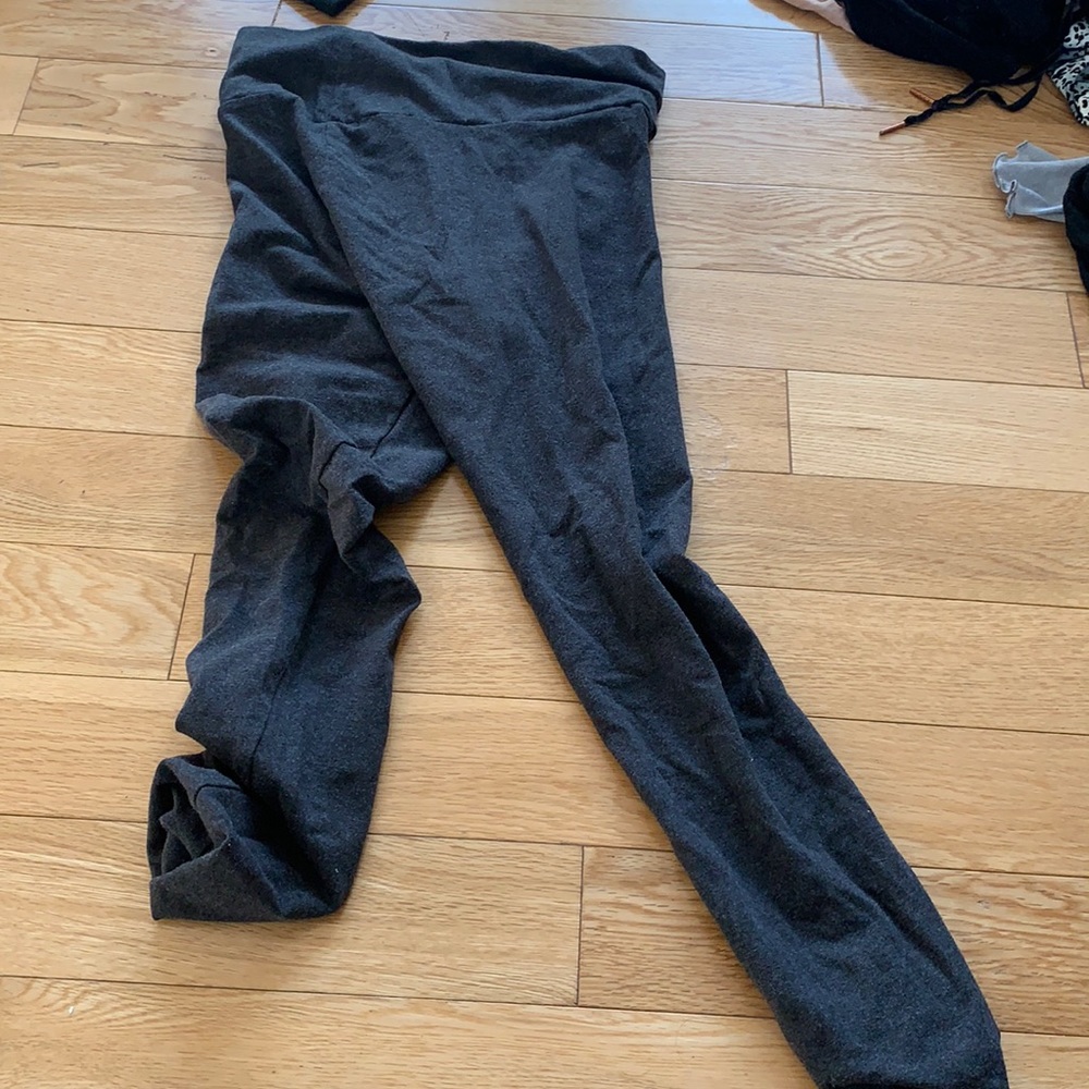 Grey leggings